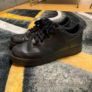 Nike Air Force 1 Black Low